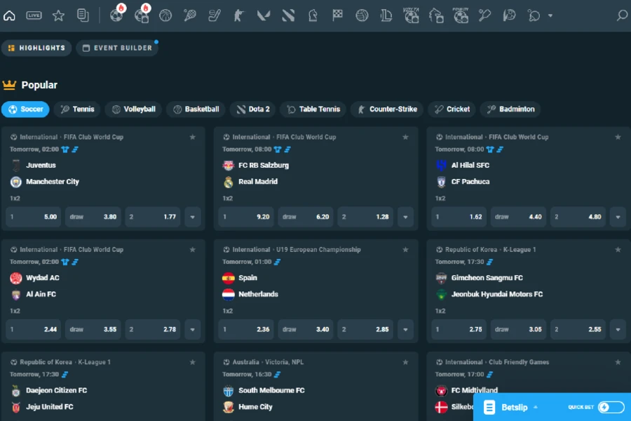 Uma captura de tela do lobby de apostas esportivas da CoinPoker mostrando vários eventos e mercados de apostas para apostas ao vivo ou futuras.